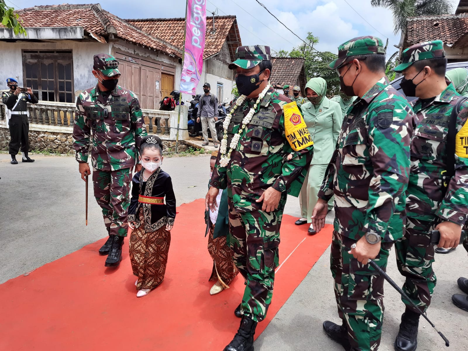 Tim Wasev Cek Hasil TMMD Reg-112 Kodim 0720/Rembang Di Trembes Kecamatan Gunem 